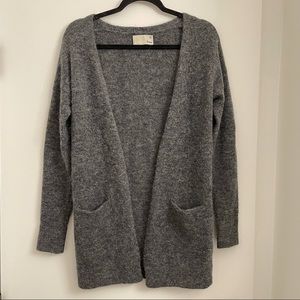 Aritzia Wilfred Free | Aronson Sweater Cardigan | Heather Charcoal